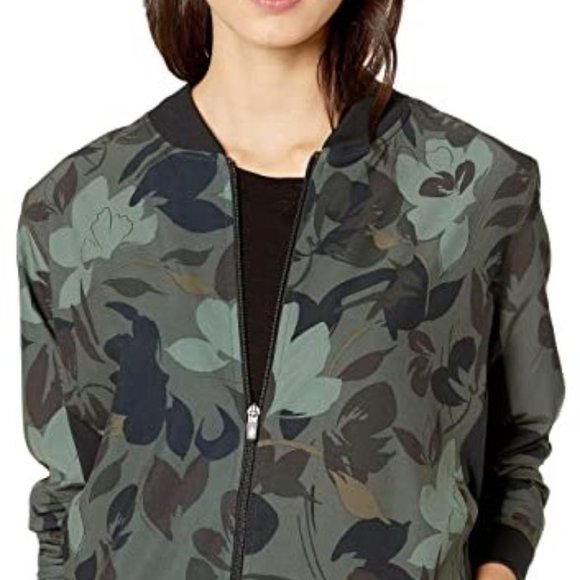 NWT SKECHERS FLORAL CAMO JACKET w Leggings SET - Picture 2 of 8